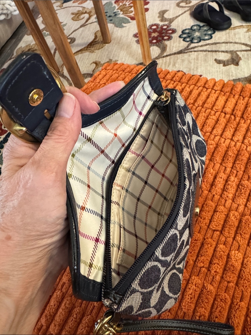 Coach canvas and patent leather Bleecker wristlet with tattersall interior - Picture 2 of 5